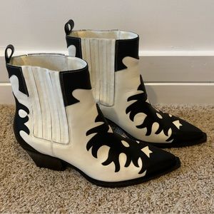 NWOT Black & White Leather Boots